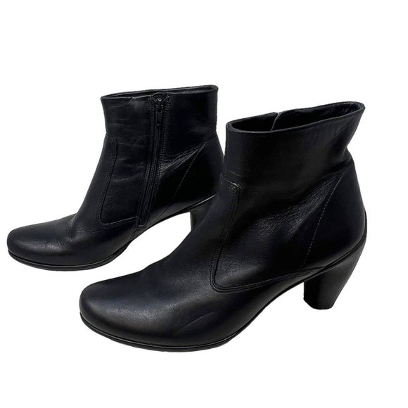 Ecco Hanna Black Leather Heeled Ankle Bootie Boots Zip Side Classic Button Sz 8 - Picture 4 of 8